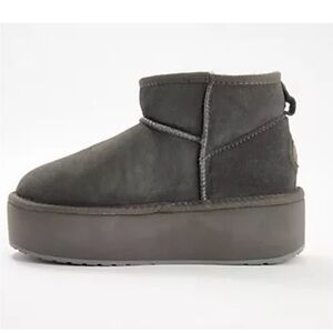 EMU Australia Water-Resistant Sheepskin Boots - Stinger Micro Platform